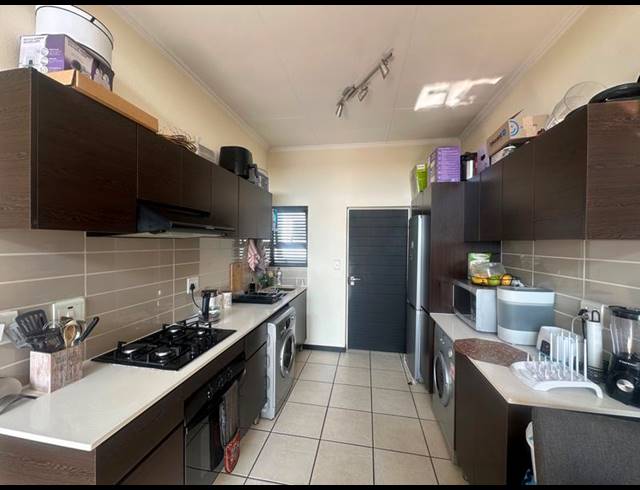 2 BEDROOM APARTMENT FOR SALE IN GREENSTONE HILL